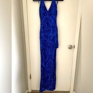 Elegant Blue Evening Gown